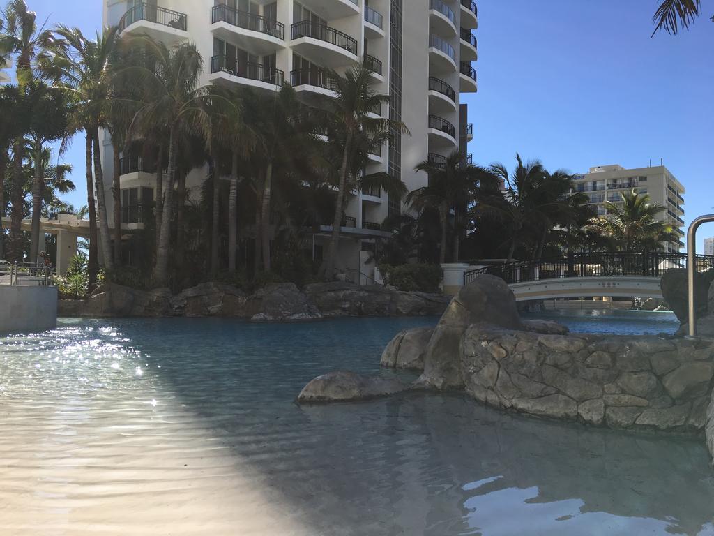 Peepsleep Chevron Towers Apartment Gold Coast Exterior photo